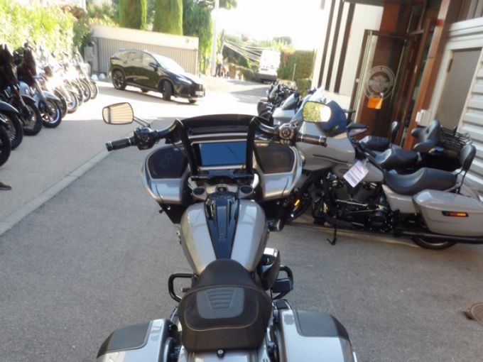 HARLEY-DAVIDSON TOURING ROAD GLIDE 1977 CVO 4