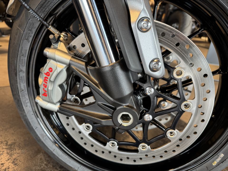 TRIUMPH SPEED TWIN 1200 4