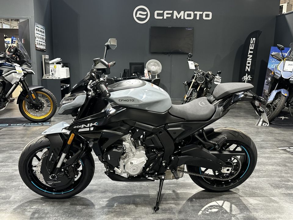 CF MOTO 675 NK 4