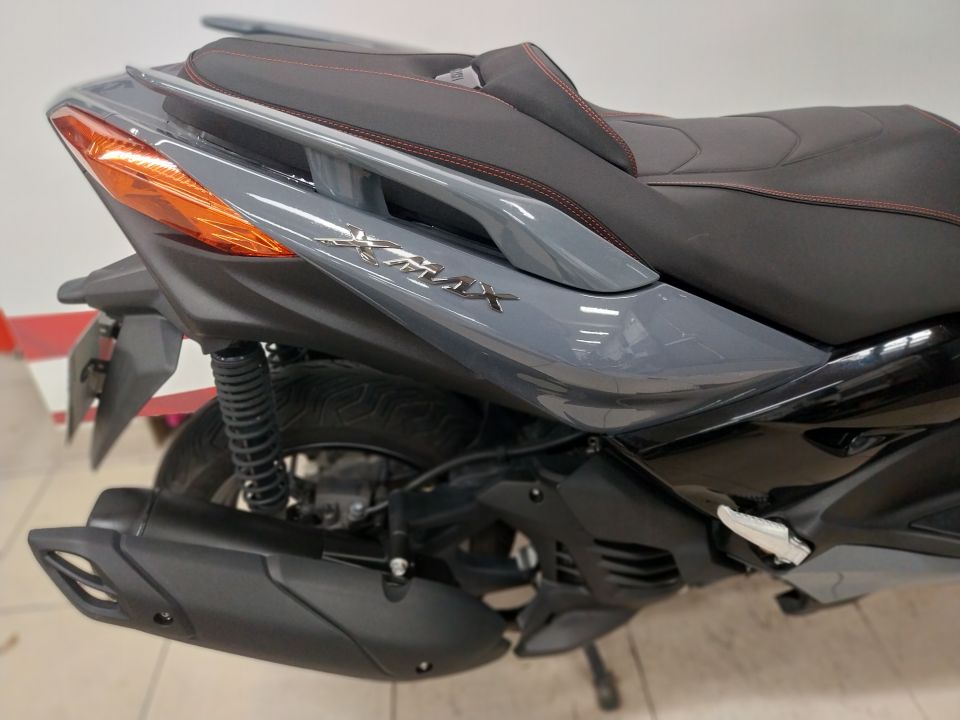 YAMAHA X MAX 125 TECHMAX 4