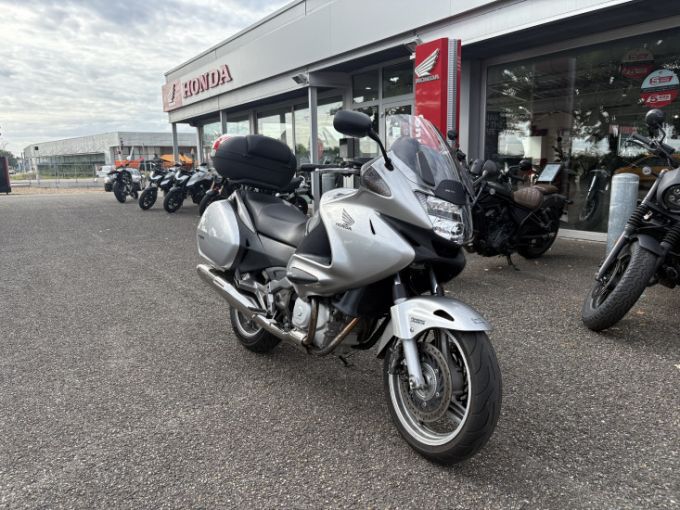 HONDA DEAUVILLE 700 4