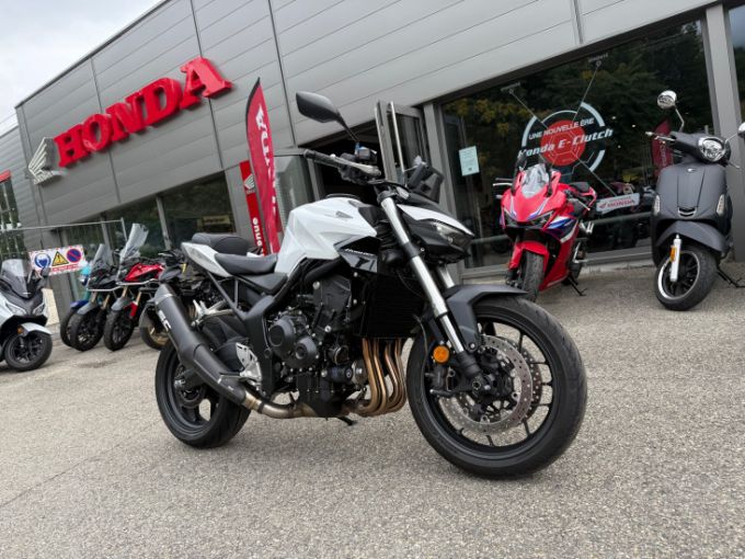 HONDA CB1000 Hornet 4