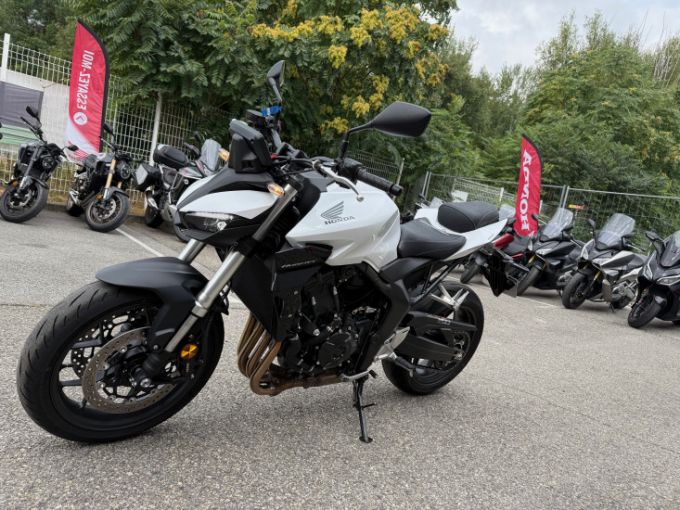 HONDA CB1000 Hornet 4