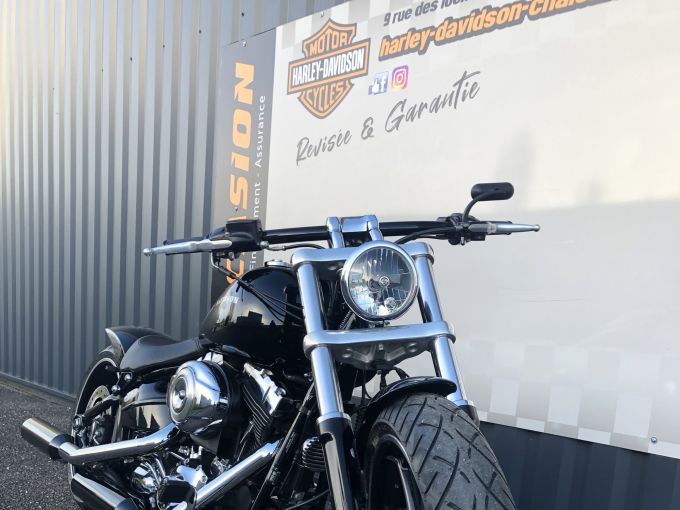 HARLEY-DAVIDSON SOFTAIL BREAKOUT 1690 4
