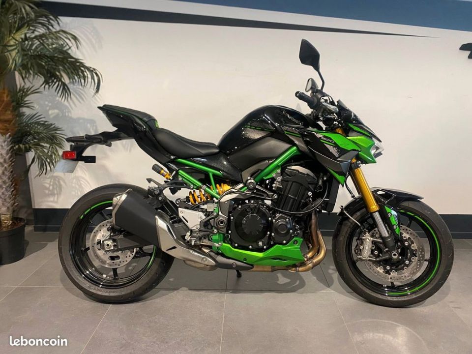 KAWASAKI Z900 SE 4