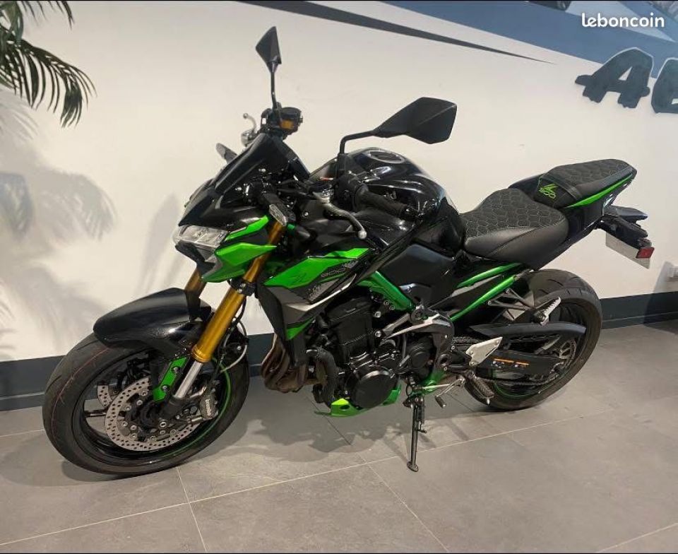 KAWASAKI Z900 SE 4