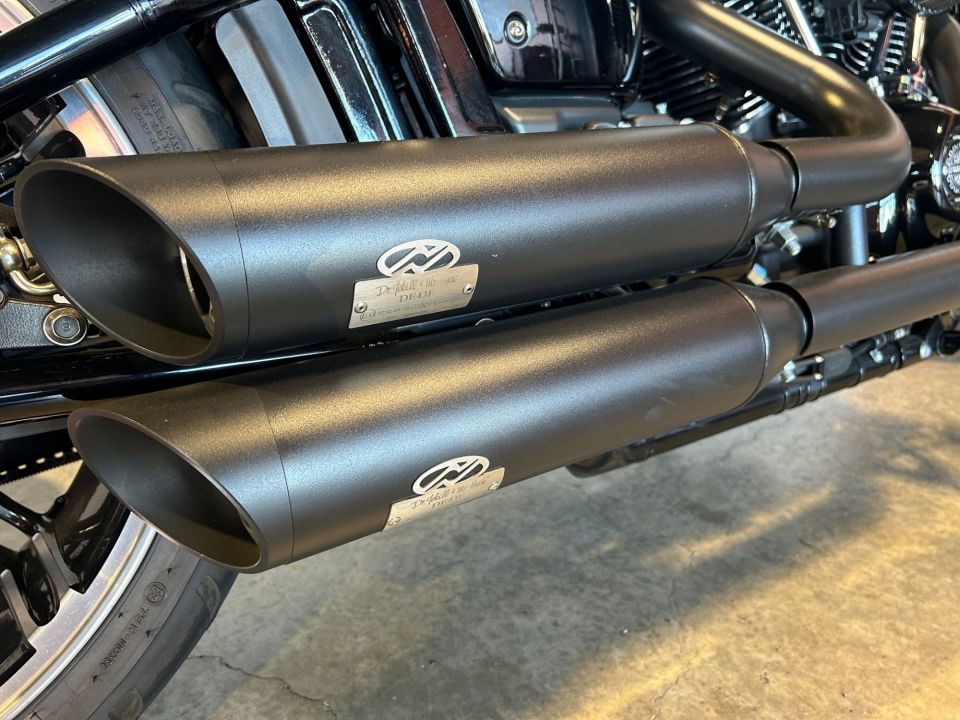 HARLEY-DAVIDSON SOFTAIL BREAKOUT 1868 4