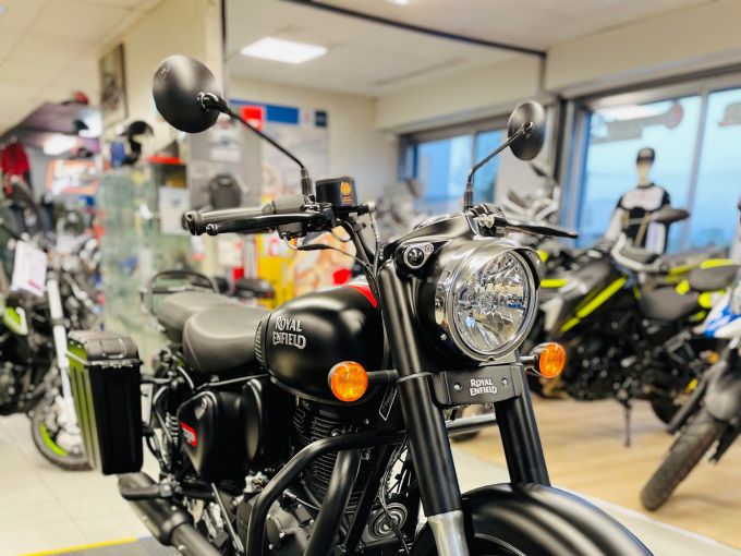 ROYAL ENFIELD CLASSIC 4
