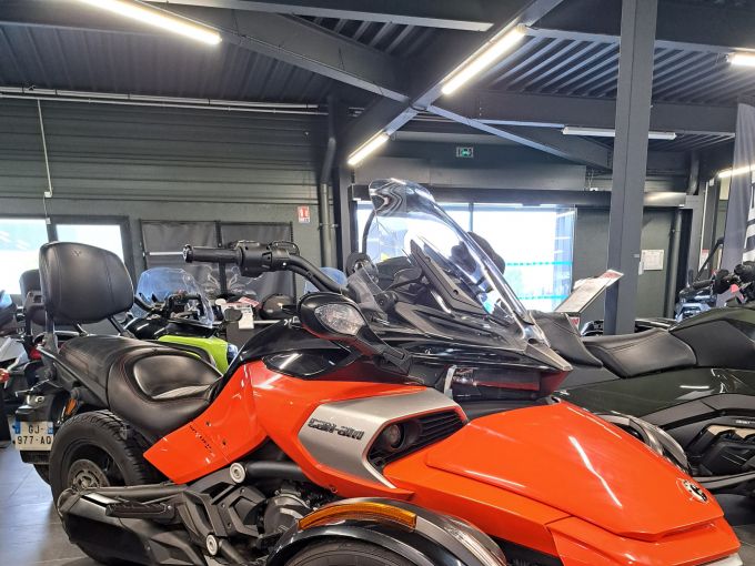 CAN-AM SPYDER F3-S 4
