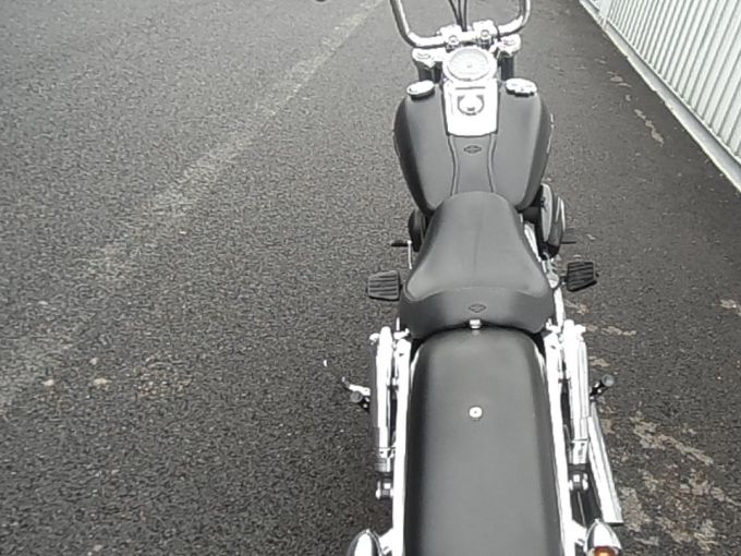 HARLEY-DAVIDSON DYNA FAT BOB 1690 4