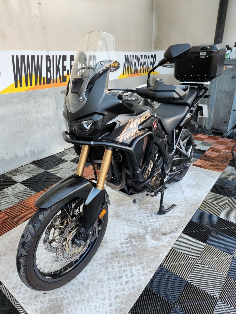 HONDA AFRICA TWIN CRF1000L STD 4