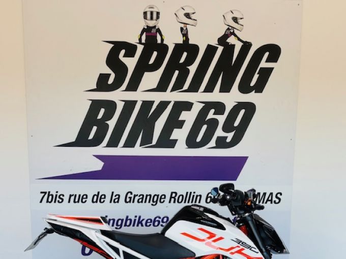 KTM 390 DUKE 4
