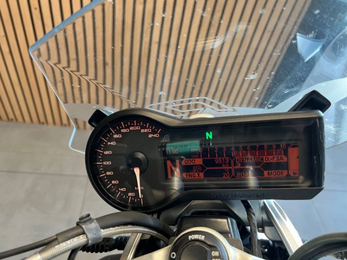 BMW R1200R ABS 4