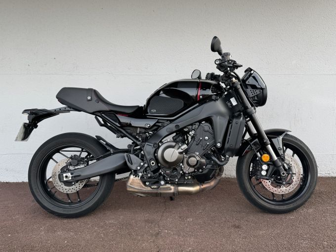 YAMAHA XSR 900 4