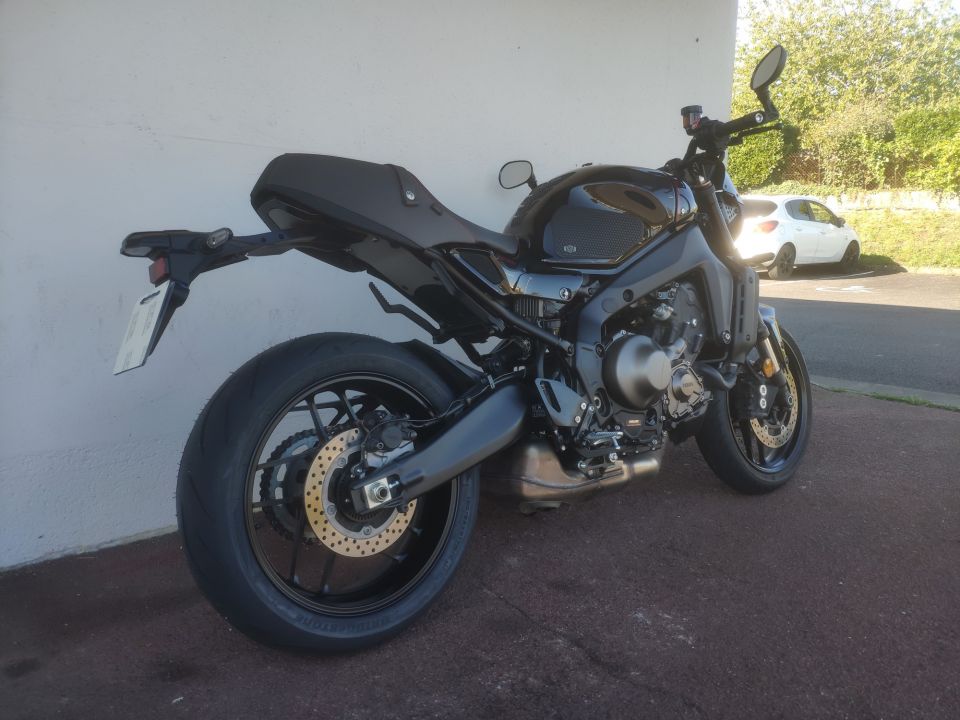 YAMAHA XSR 900 4