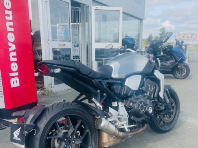 HONDA CB1000R ABS 4