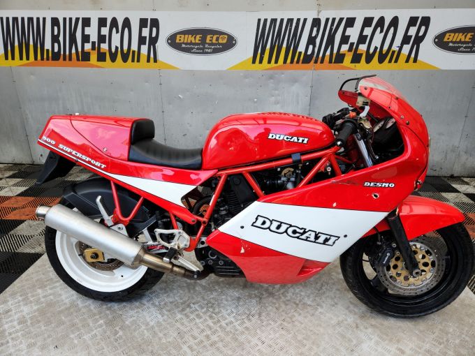 DUCATI 900 SS 4