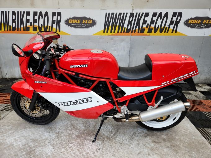 DUCATI 900 SS 4
