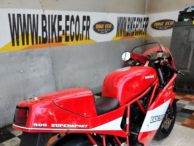 DUCATI 900 SS 4