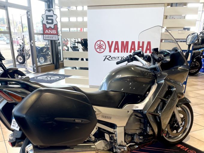 YAMAHA FJR 1300 4
