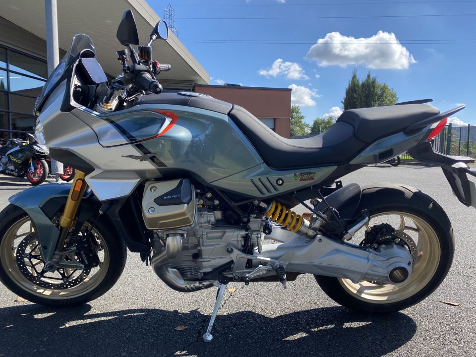 MOTO GUZZI V100  MANDELLO 4