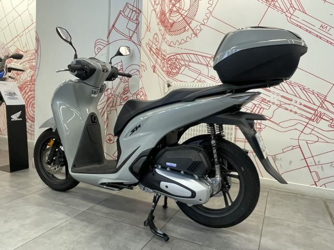 HONDA SH 125 4
