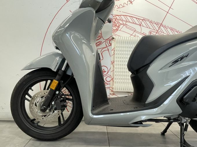 HONDA SH 125 4