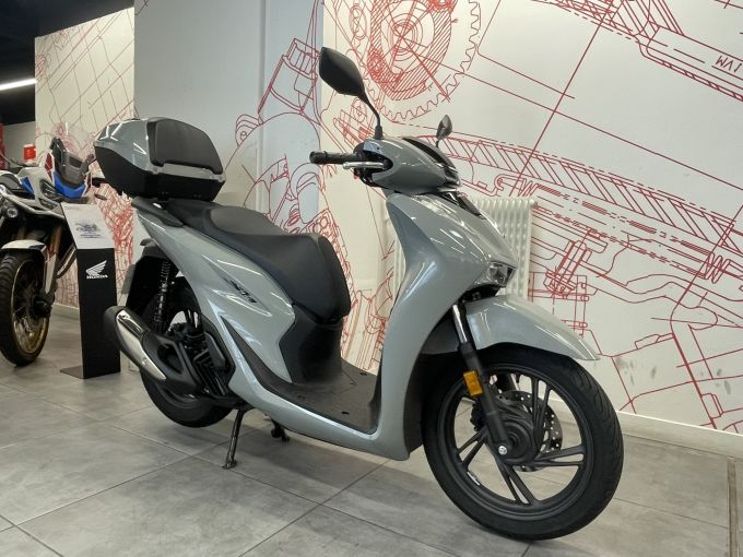 HONDA SH 125 4
