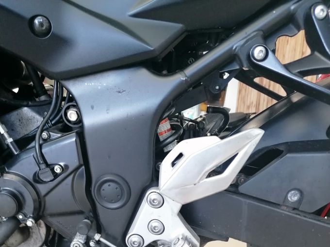 SUZUKI GSR 750 ABS 4