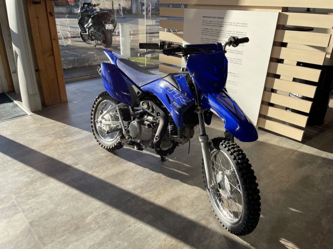 YAMAHA TT-R110E 4