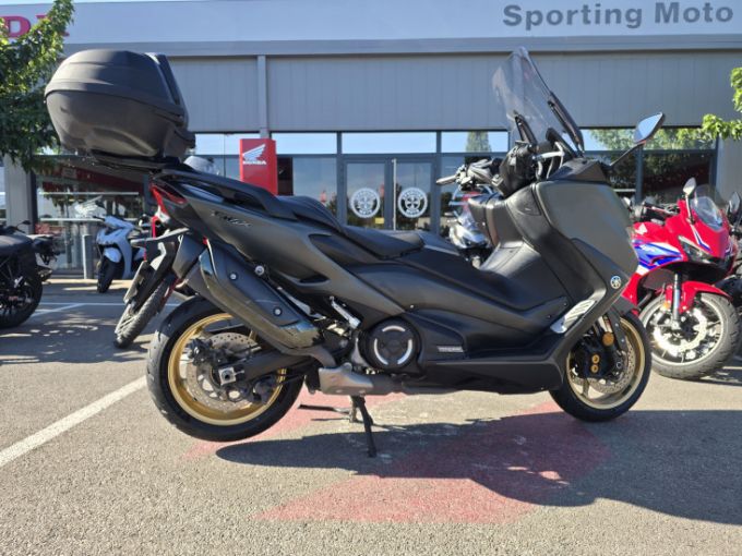 YAMAHA T-MAX 560 TECH MAX 4