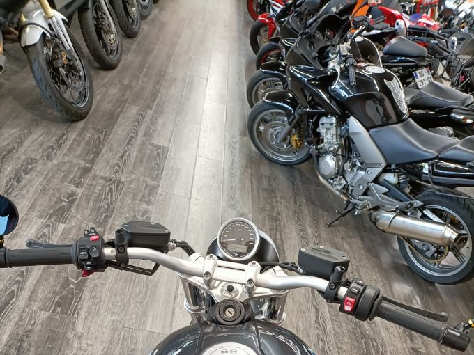 BMW R NineT PURE 4