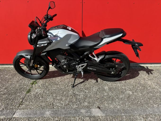 HONDA CB 125 R 4