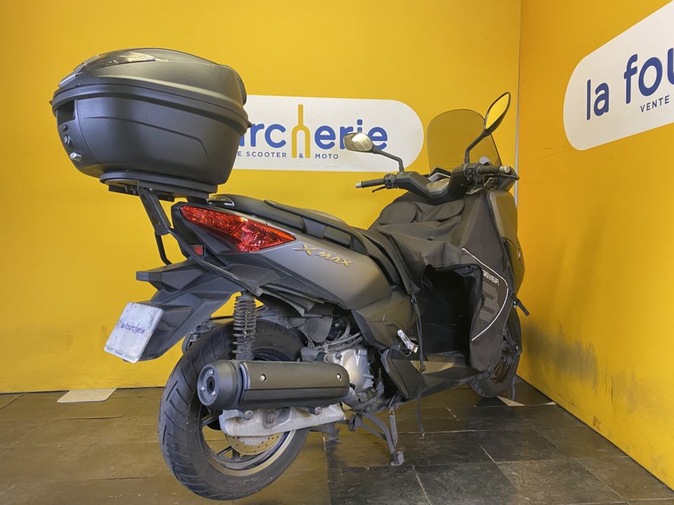 YAMAHA X-MAX 125 4