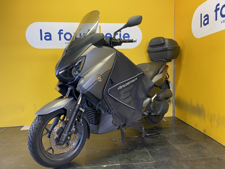 YAMAHA X-MAX 125 4