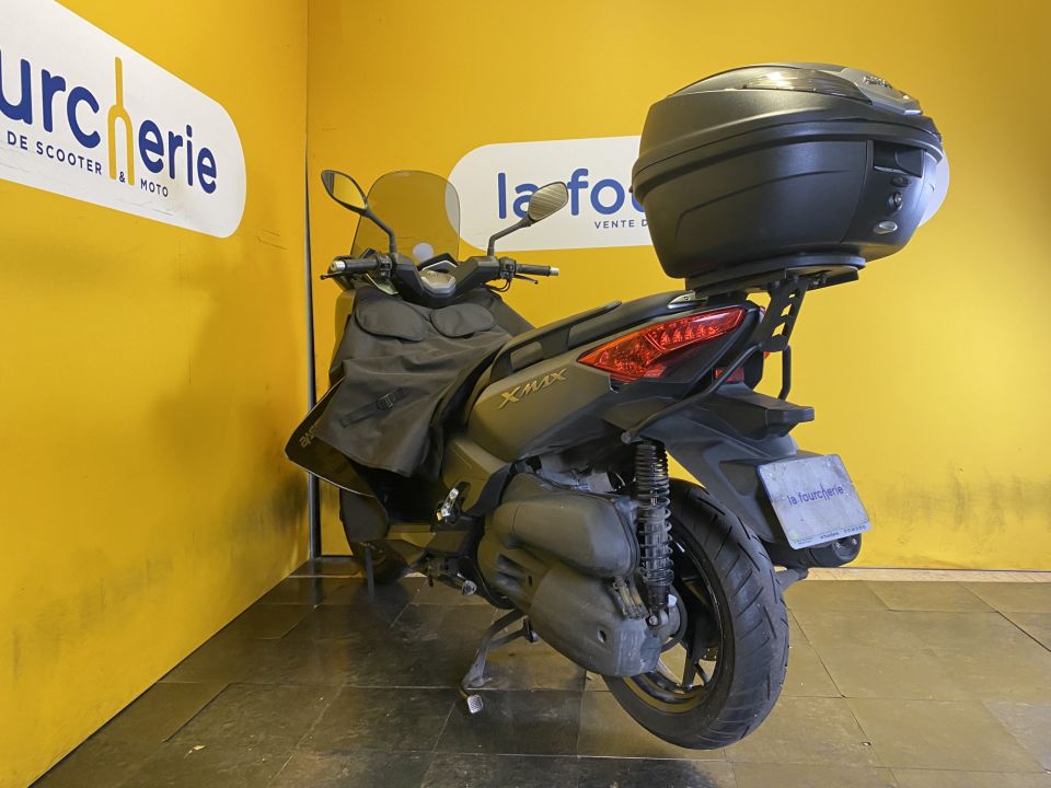 YAMAHA X-MAX 125 4