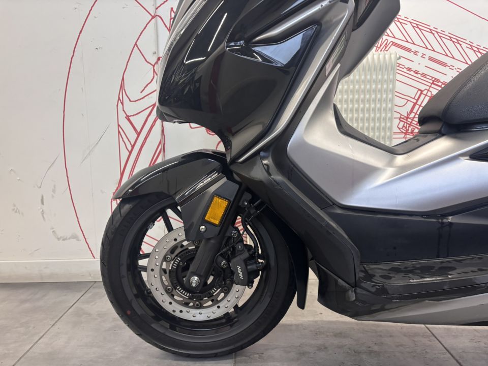 HONDA NSS FORZA 300 4