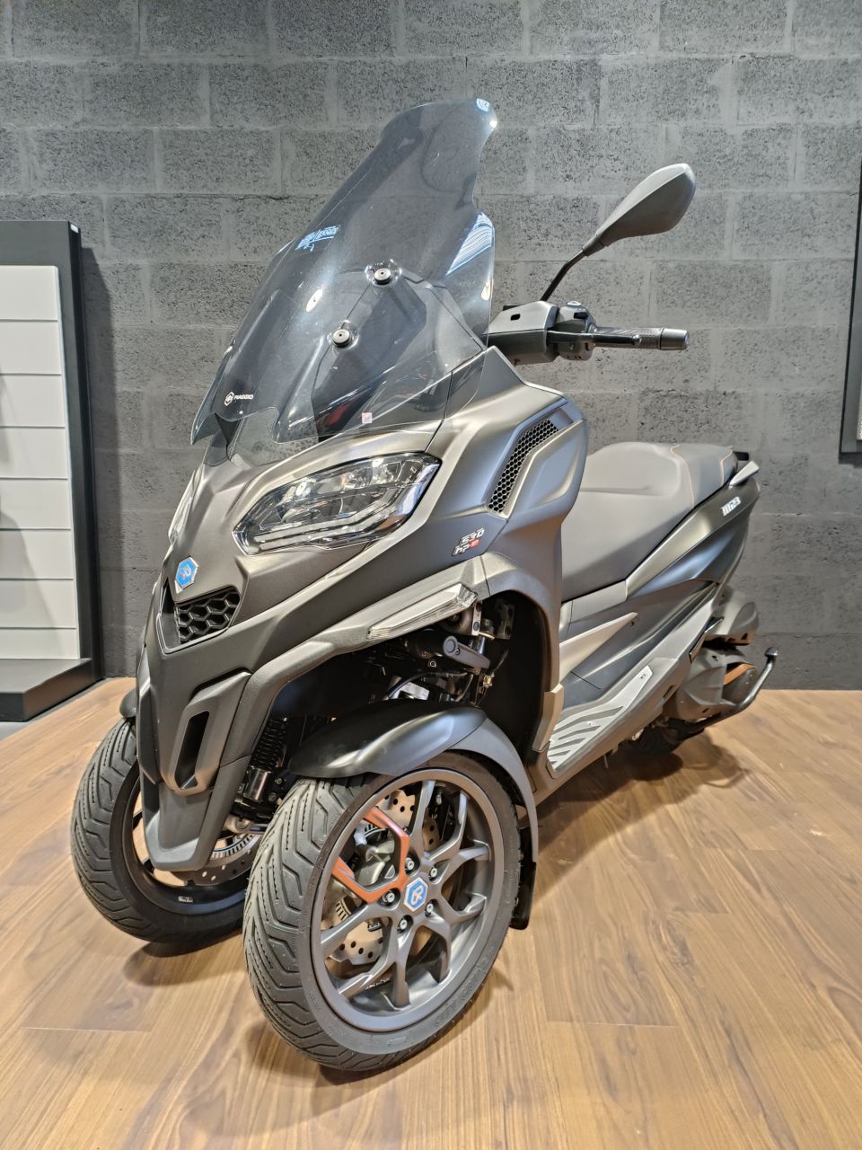 PIAGGIO MP3 530 HPE EXCLUSIVE 4