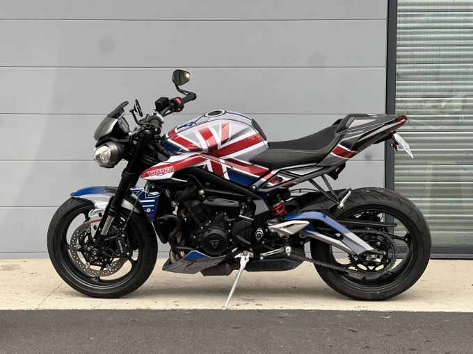 TRIUMPH STREET TRIPLE 765 R 4