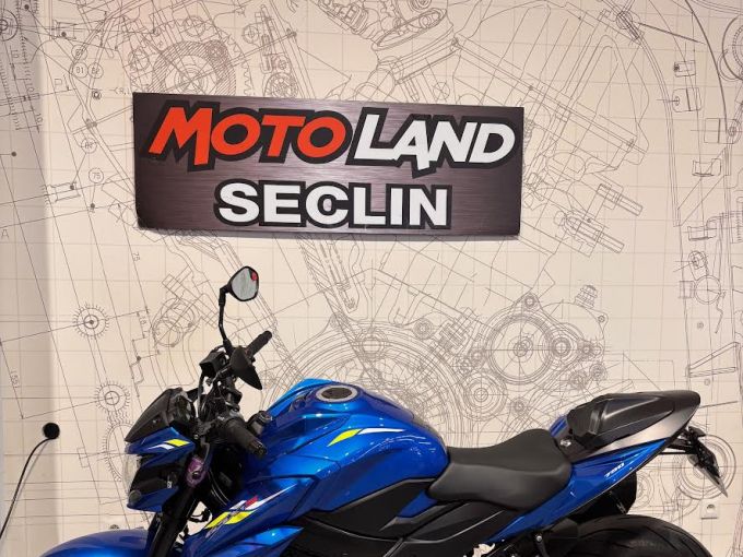 SUZUKI GSX-S 750 4
