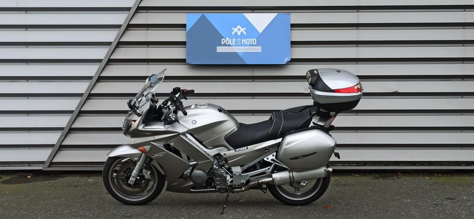 YAMAHA FJR 1300 4