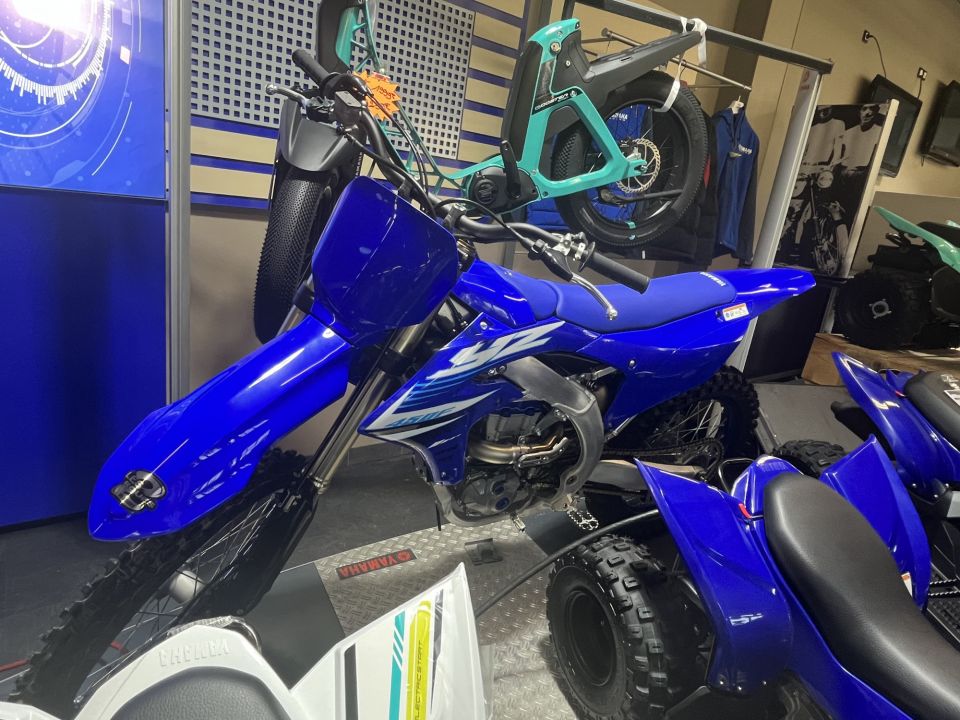 YAMAHA YZ450F 4