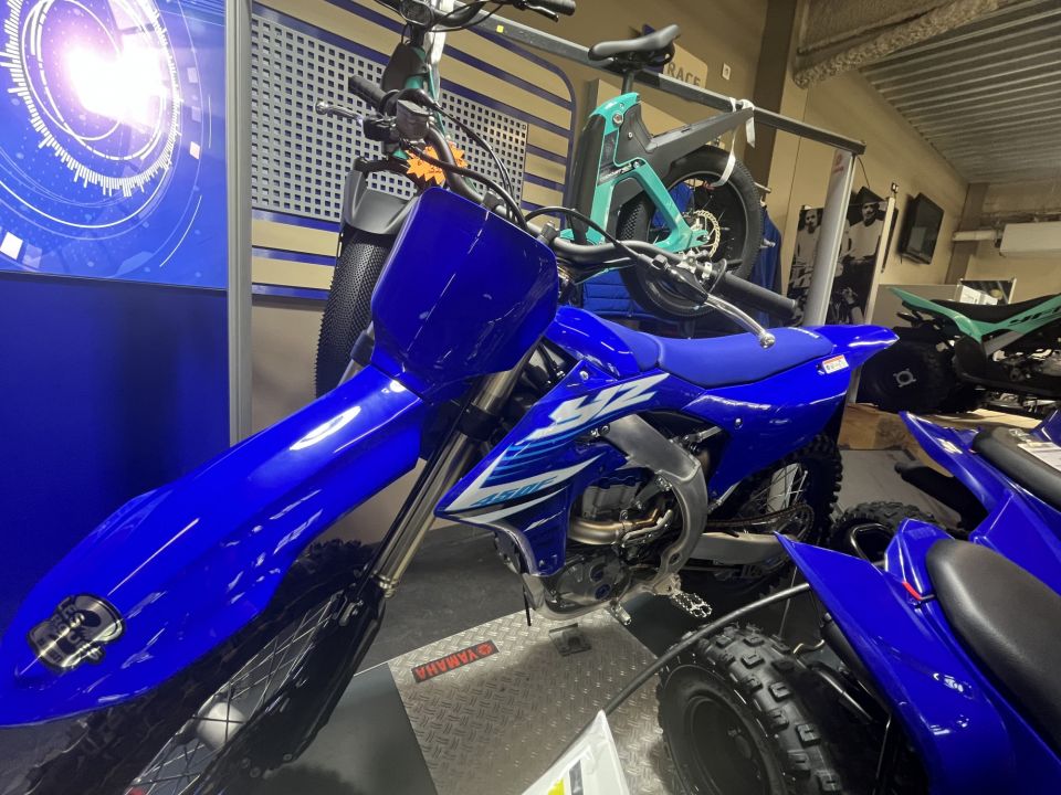 YAMAHA YZ450F 4