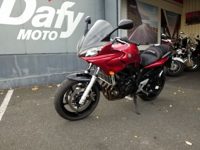 YAMAHA FZ6 FAZER 600 4