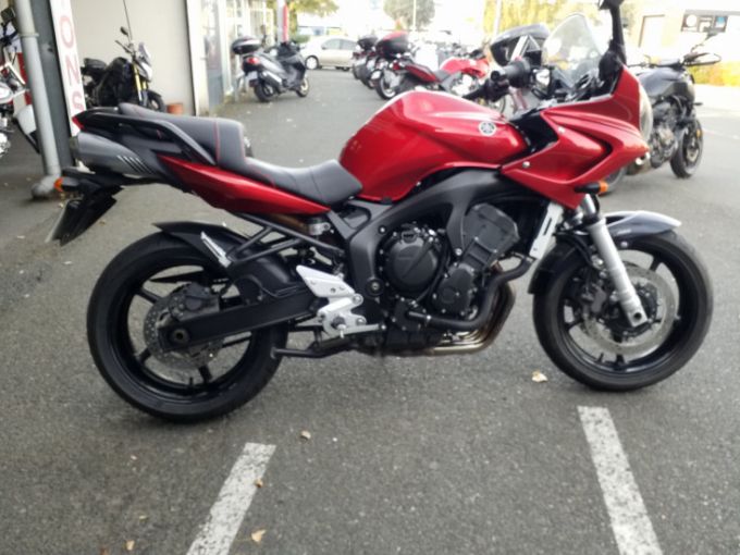 YAMAHA FZ6 FAZER 600 4
