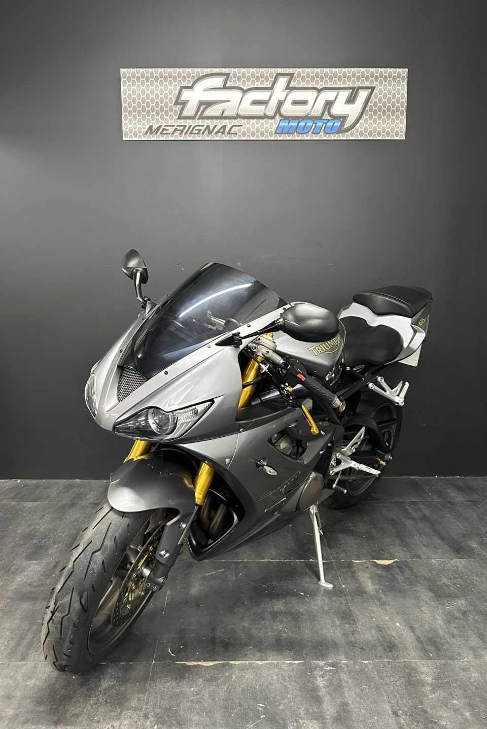 TRIUMPH DAYTONA 675 4
