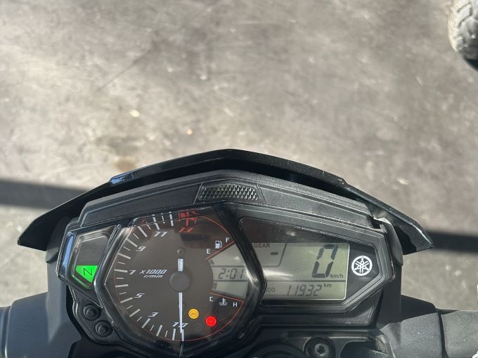YAMAHA MT-03 4