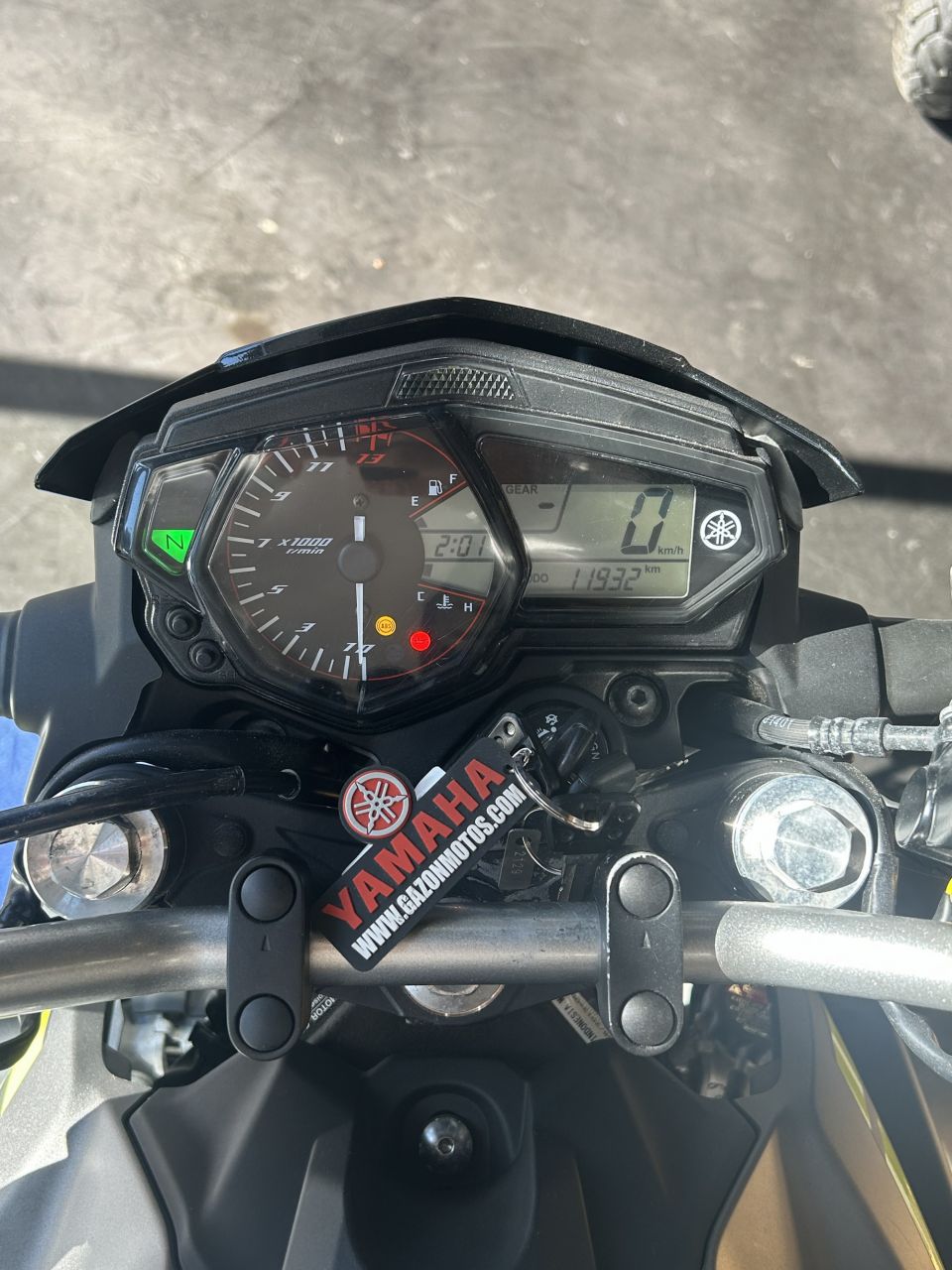 YAMAHA MT-03 4