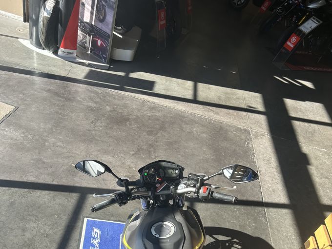 YAMAHA MT-03 4