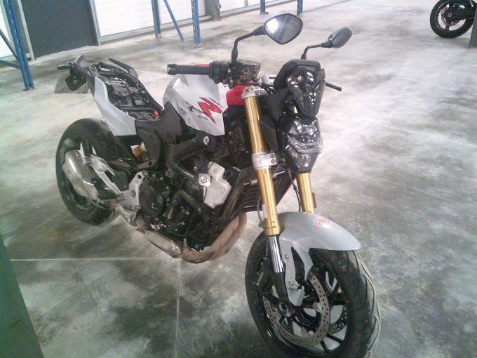 BMW F 900R 4